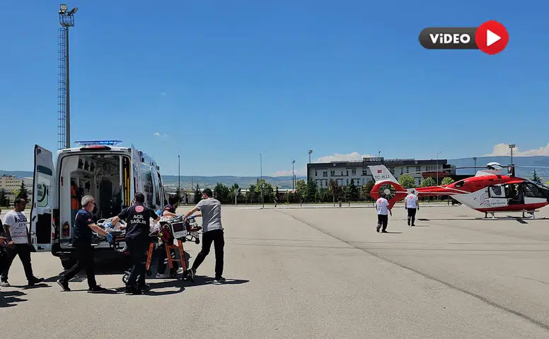 Ambulans Helikopter Balkondan Düşen Çocuk İçin Havalandı