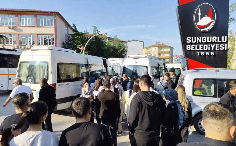 Sungurlu Belediyesinden Üniversite Adaylarına Ücretsiz Servis Hizmeti