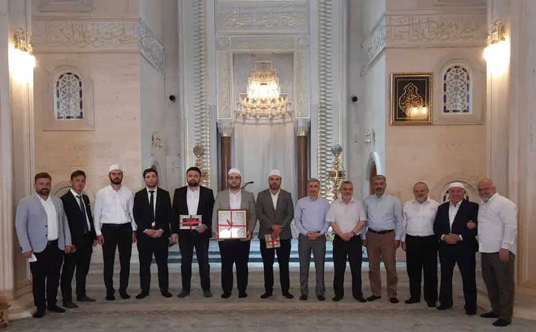 Din Görevlileri Ezanı En Güzel Şekilde Okumak İçin Yarıştı