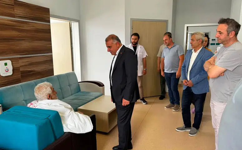 Şifa Bekleyen Hastalara Geçmiş Olsun Ziyareti