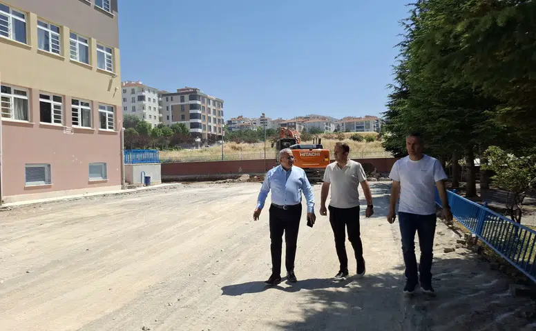 Okul Bahçeleri Öğrencilerin Güvenliği İçin Yenileniyor