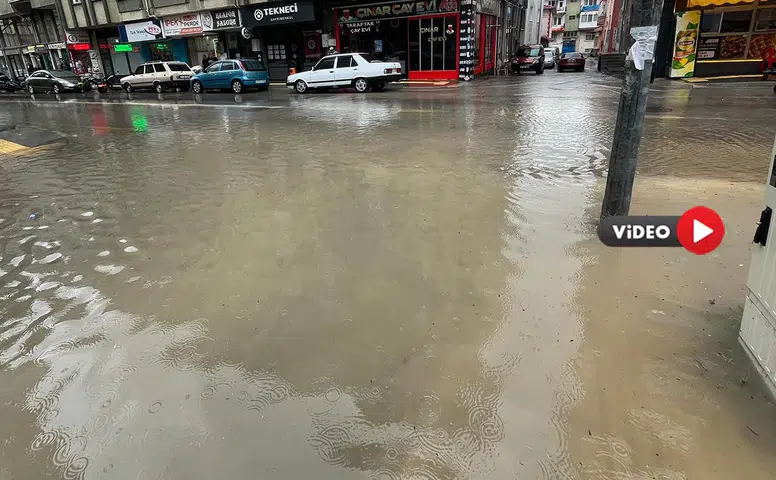 Sokaklar Göle Döndü