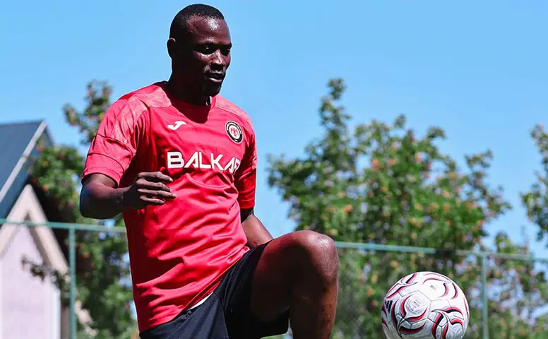 Thiam’dan Beklenen Paylaşım!