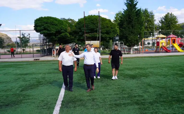 Osmancık'ta Spor Tesislerindeki Yenileme Çalışmaları