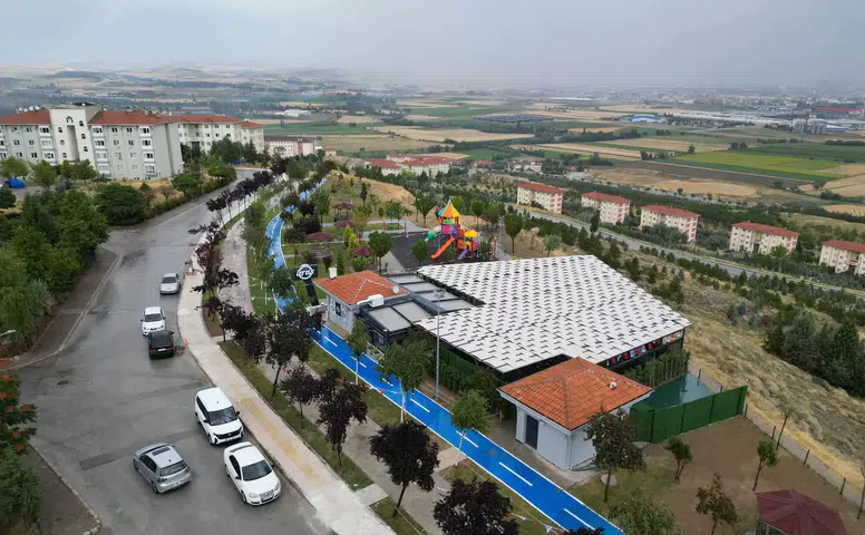 Akkent’e Şehir Manzaralı Sosyal Tesis