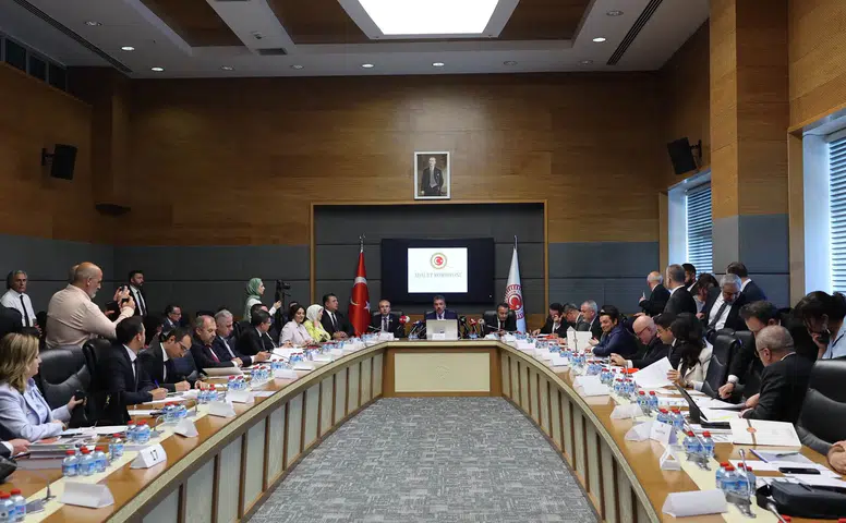 Mecliste Yeni Kanun İçin Mesai