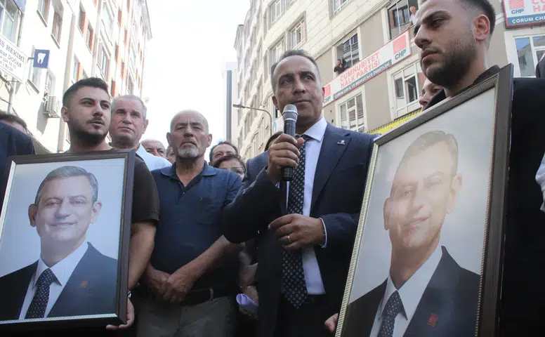 Çorum CHP’de İstifa Depremi, Yüzlerce Kişi İstifa Etti