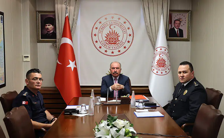 Vali Çalgan ‘Bütünleşme’ Toplantısında