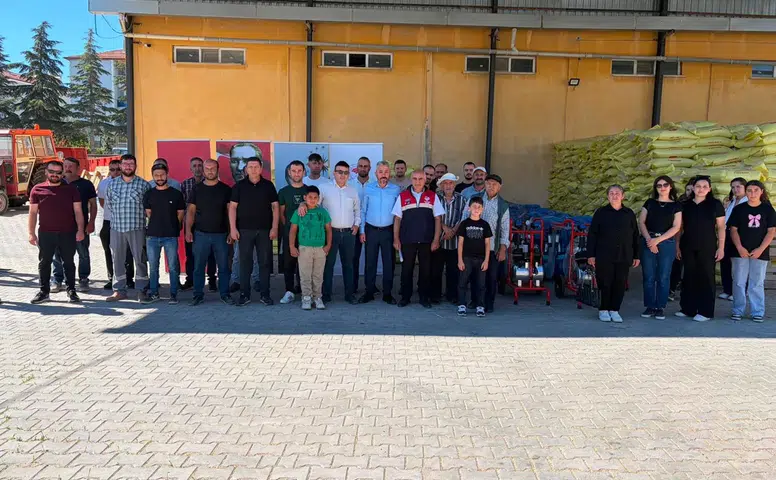 Mecitözü’nde Üreticilere Süt Sağım Makinesi Hibe Edildi
