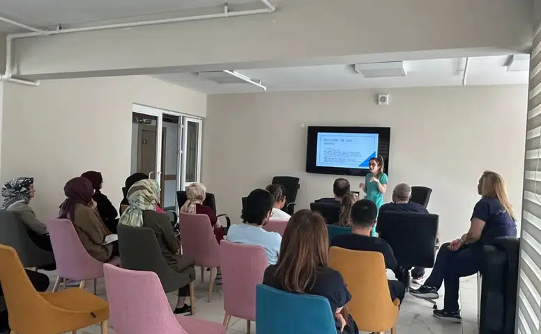 Huzurevi Personeline Sağlık ve Bakım Eğitimi Verildi