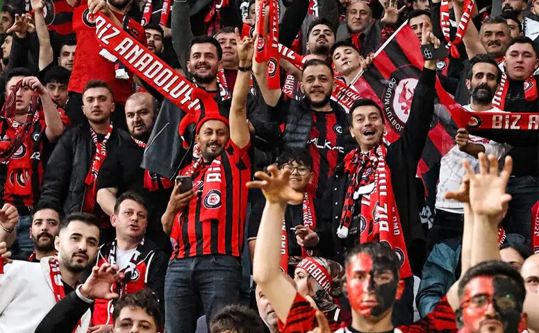 Balçık Hedefi Açıkladı, Gerçekleşirse Heykelinin Dikilmesini İstedi!