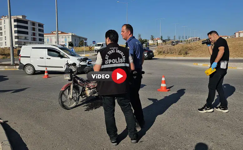 Kamyonetle Çarpışan Motosikletin Sürücüsü Öldü