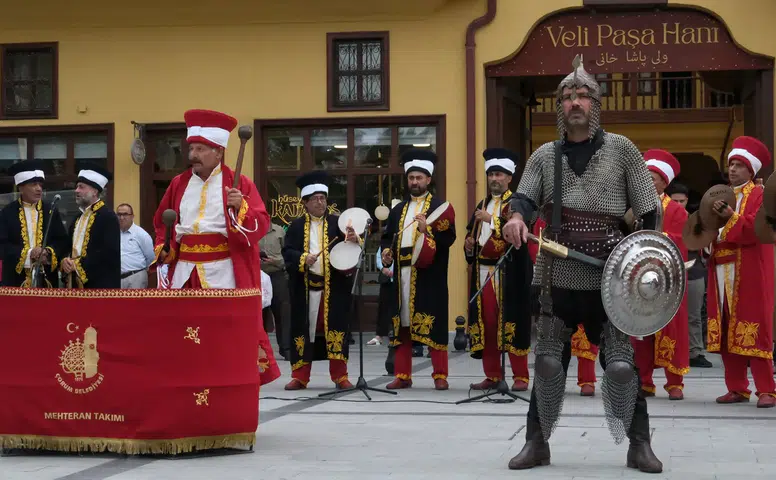 Bando ve Mehteran Konser Verdi