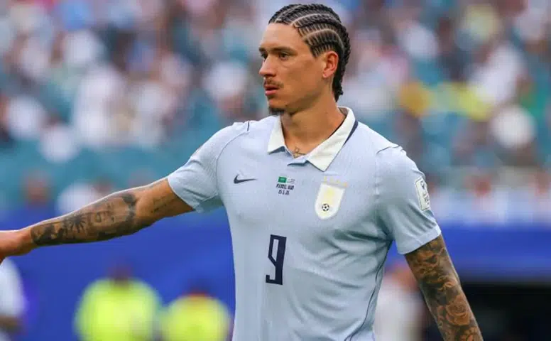 Rakiplerin Transfer Pazarı Alev Alev