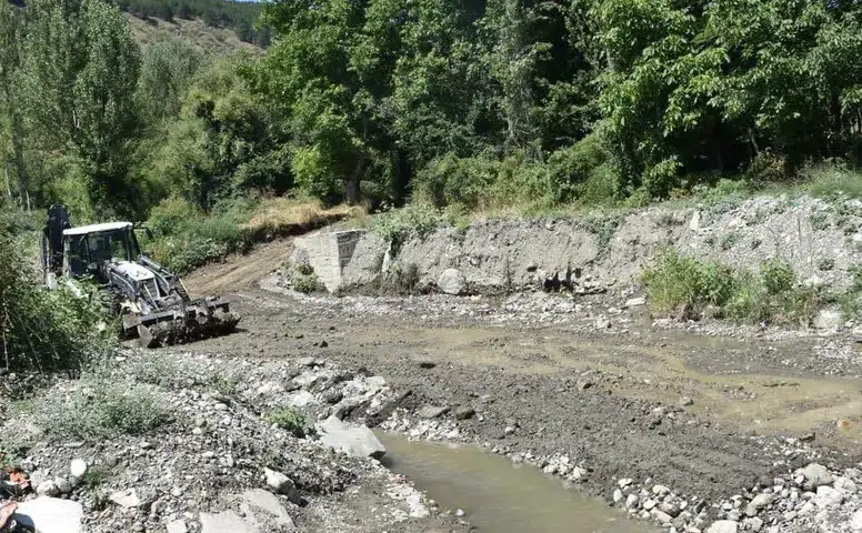 İskilip’te Taşkın Riskine Karşı Akçay'da Çalışma Başladı