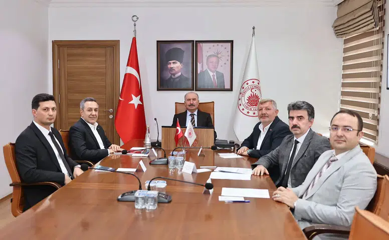 Sahipsiz Sokak Hayvanları İçin Toplandılar