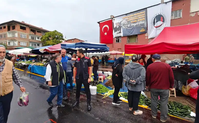 Pazar Yeri Modern Bir Görünüme Kavuştu