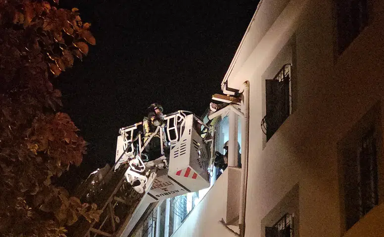 Alev Kapanından Nefes Kesen Kurtarış