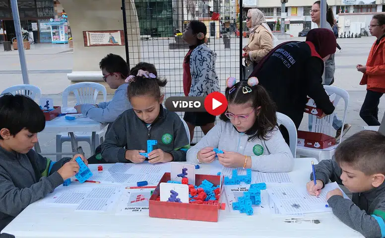 Meydanda ‘Maarifin Kalbinde Oyun’ Etkinliği