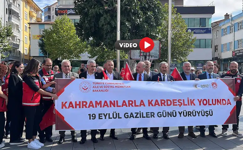 Gaziler Günü'nde Yürüyüş Düzenlendi