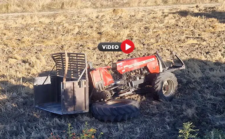 Minibüsün Çarptığı Traktör Şarampole Yuvarlandı