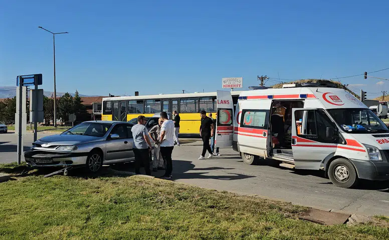 Çevreyolunda Otomobiller Birbirine Girdi