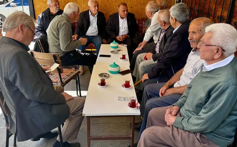 Alar, Hem Dinledi Hem Anlattı