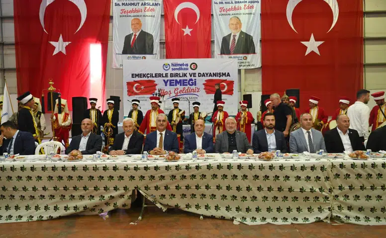2 Bin 500 Emekçiye Dayanışma Sofrası