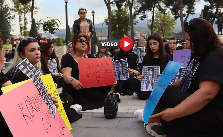 Çorum'da Oturma Eylemi Düzenlendi