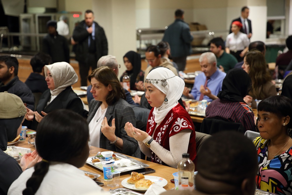 67 Ülkeden Öğrenci Iftar Sofrasında Buluştu (7)