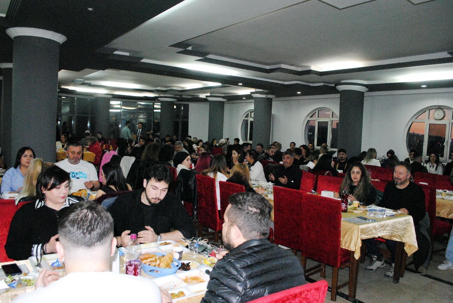 Berberler Ve Kuaförler Iftarda Buluştu (2)