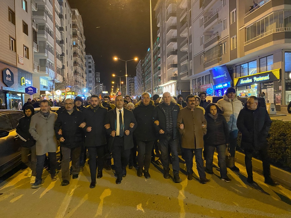 Çorum’da Ekrem İmamoğlu Için Destek Yürüyüşü (1)