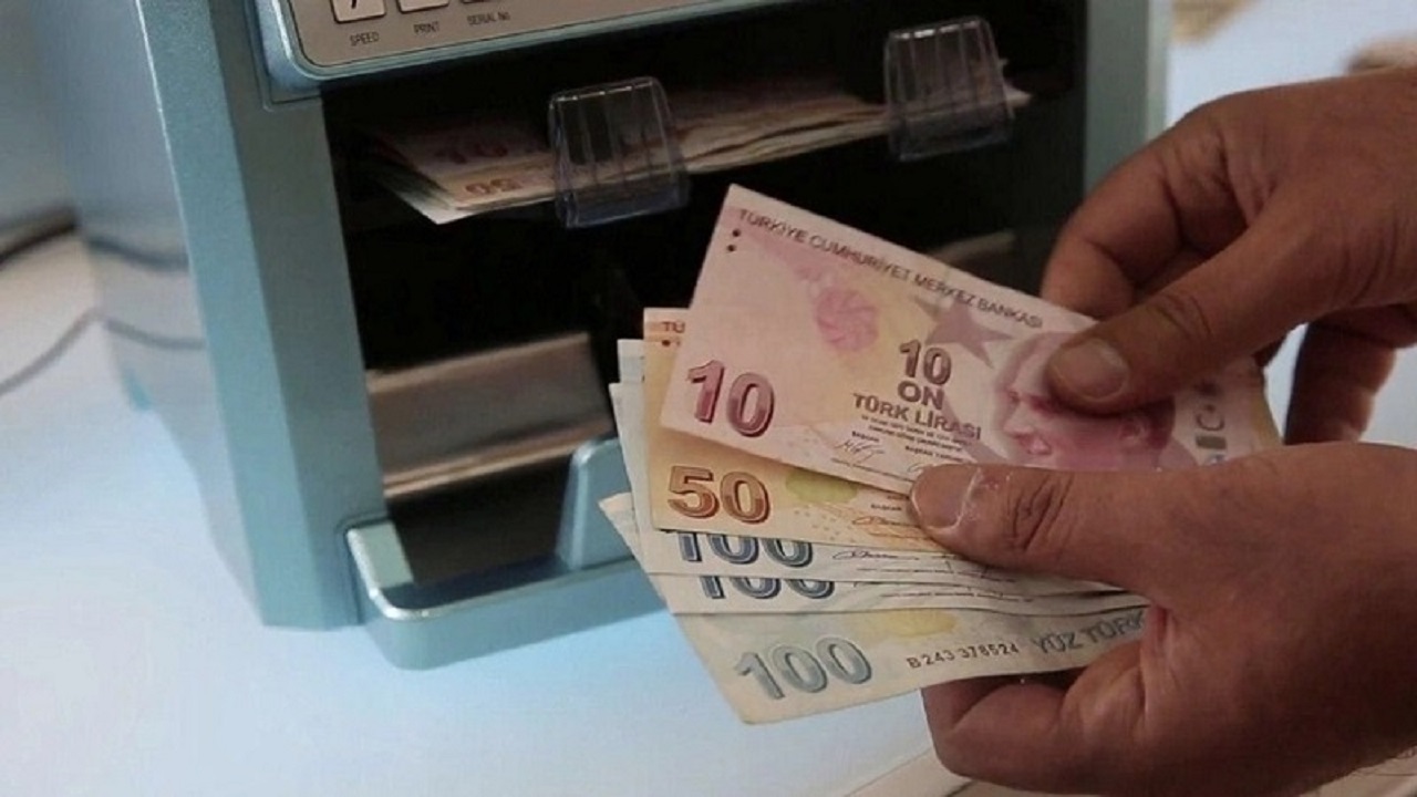 Emeklinin beklediği oldu: Bir seferlik hesaplara yatacak para açıklandı 3