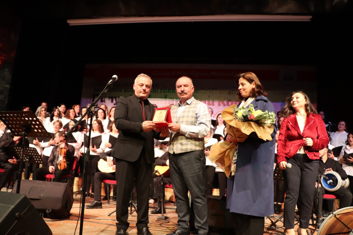 Sahnenin Sultanları’ndan Unutulmayacak Bir Gece (8)