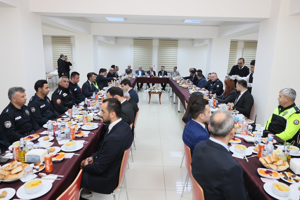 Vali Çalgan, Emniyet Teşkilatıyla Buluştu (3)