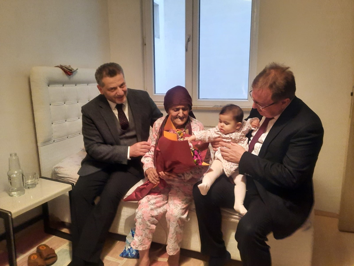 Zehir Hastalarımızın Her Zaman Yanındayız (1)