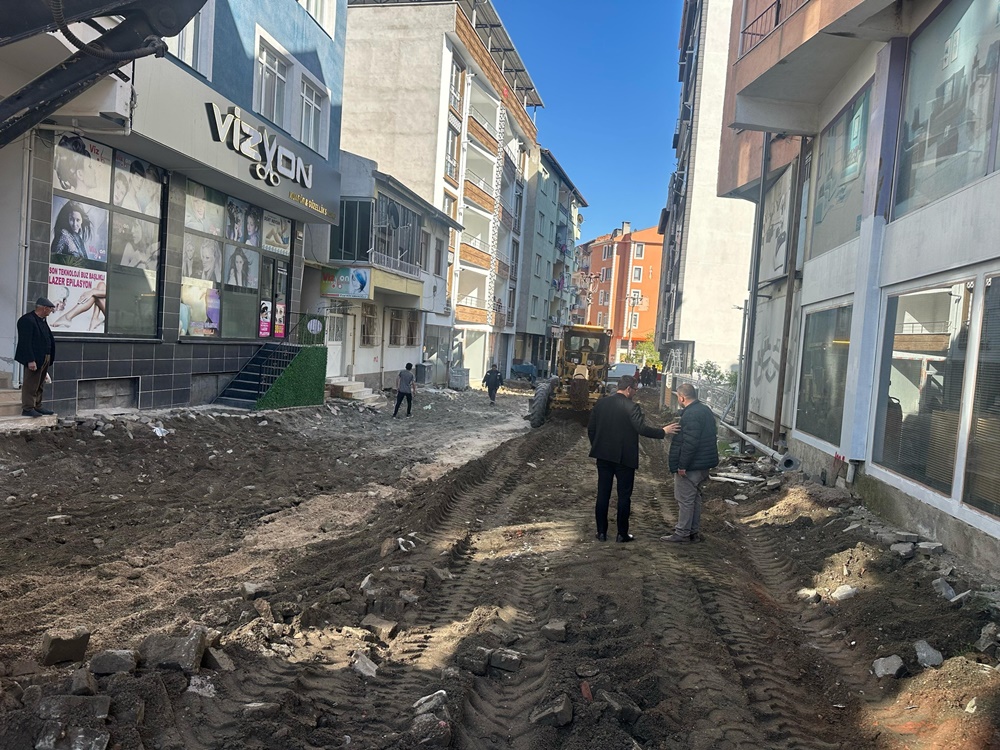 Altyapı Yenileniyor, Yollar Düzenleniyor (3)