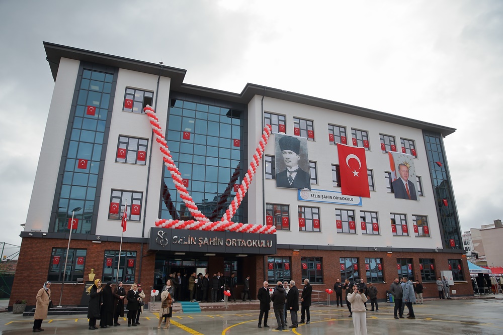 Bakan Tekin Çorum’da Ortaokul Açılışı Yaptı (12)