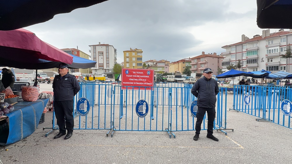 Başkana Kızıp Kasalarca Domatesi Döken Pazarcı Için Karar Verildi (2)