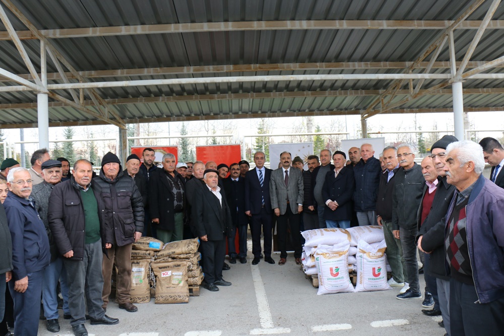 Çiftçilere Hibeli Nohut Ve Ayçiçeği Tohumu Desteği (1)