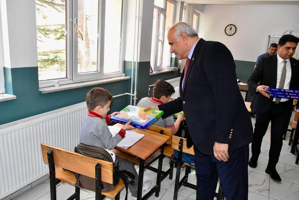 İskilip’te Yaşayan Şehidin Kardeşin Armağan (1)