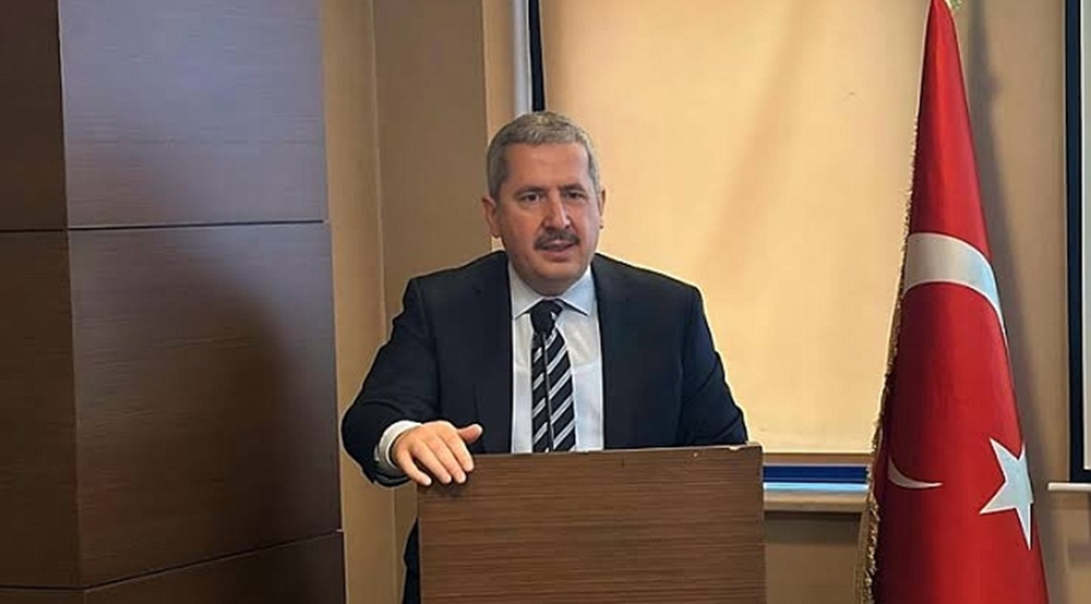 Pazarda Çürük Ürün Tartışması (1) Ticaret Bakan Yardımcısı Mahmut Gürcan