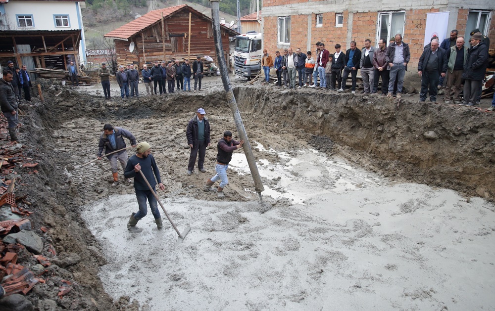 Şehidin Annesine Söz Verdiği Evin Temeli Atıldı (6)