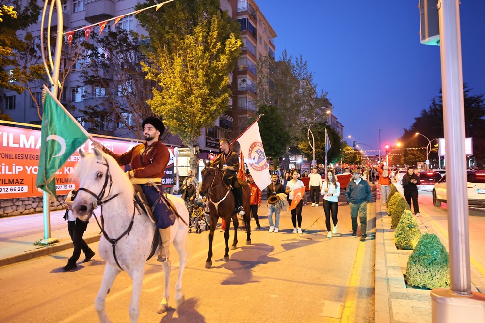 19 Mayıs Ruhu, Fener Alayıyla Yaşatıldı (5)