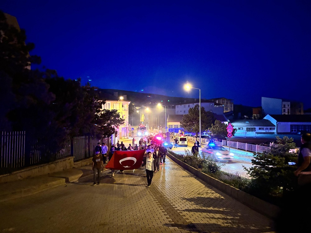 Bayat’ta Gençler Fener Alayında Buluştu (1)