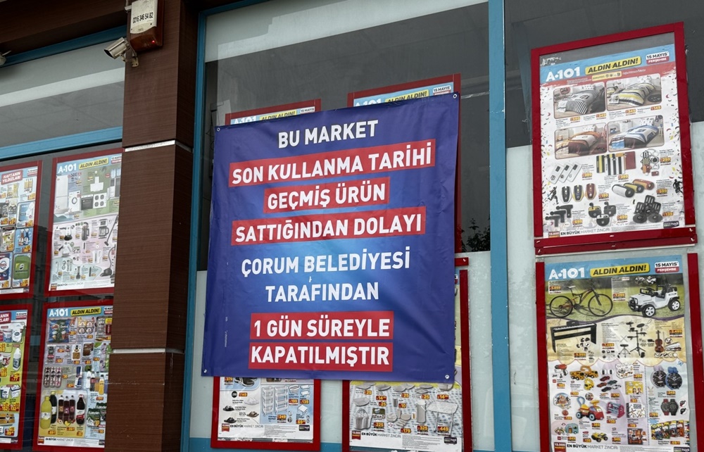 Çorum’da Tarihi Geçmiş Ürün Satan Marketlere Geçit Yok! (4)