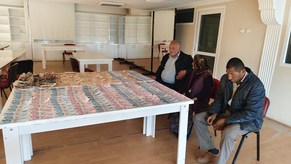 Dilenciler 5 Saatte Binlerce Lira Topladı (2)