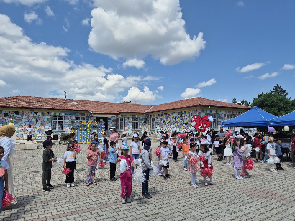 Hattuşa’da Çocuk Şenliği (1)