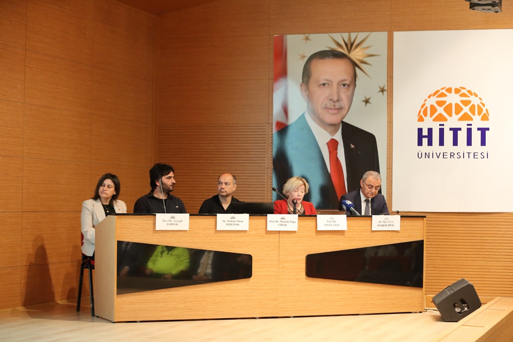 Hi̇tü’de Kazı Ve Yüzey Araştırmaları Paneli Yapıldı (10)
