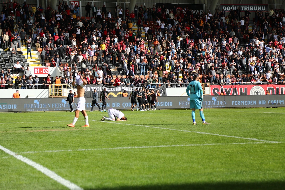 İlk Yarıyı Önde Kapatan Çorum Fk, Aslan Kesildi!5